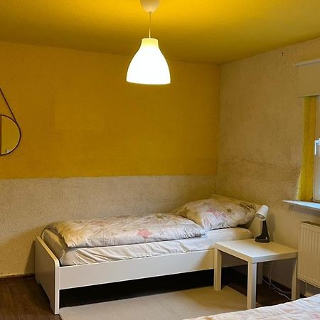 Monteure, Ganzes Haus, Schwarzheide, Haus 1アパートメント エクステリア 写真