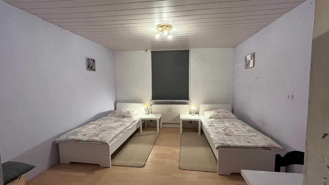 Monteure, Ganzes Haus, Schwarzheide, Haus 1アパートメント エクステリア 写真