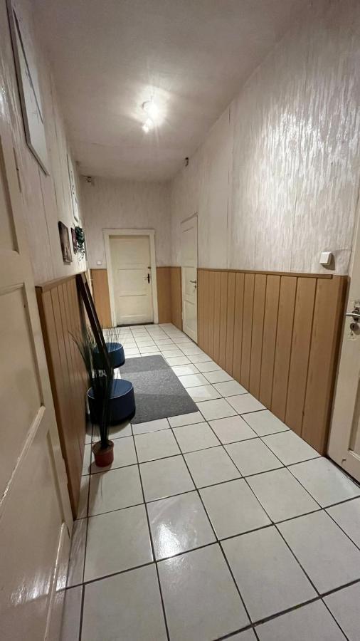 Monteure, Ganzes Haus, Schwarzheide, Haus 1アパートメント エクステリア 写真