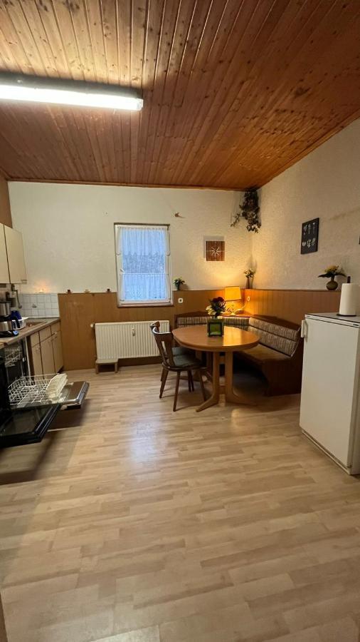 Monteure, Ganzes Haus, Schwarzheide, Haus 1アパートメント エクステリア 写真
