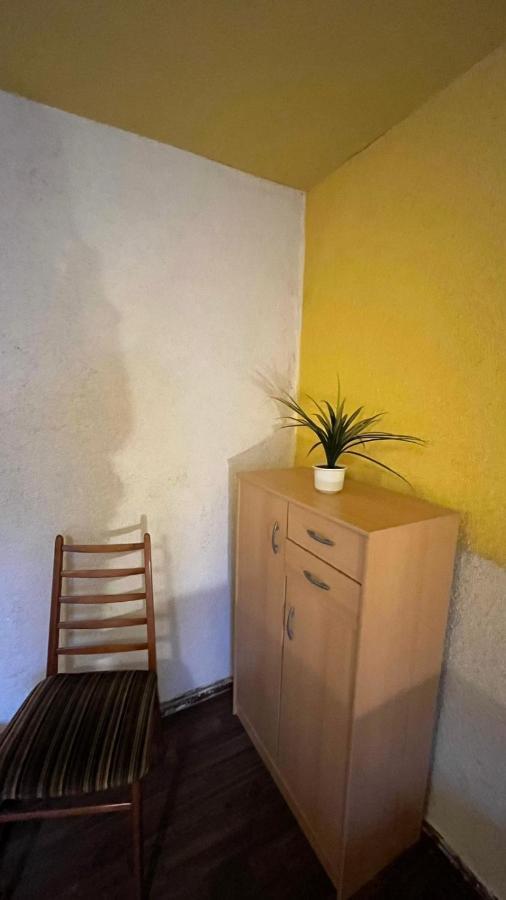 Monteure, Ganzes Haus, Schwarzheide, Haus 1アパートメント エクステリア 写真