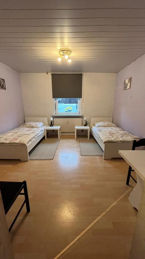 Monteure, Ganzes Haus, Schwarzheide, Haus 1アパートメント エクステリア 写真
