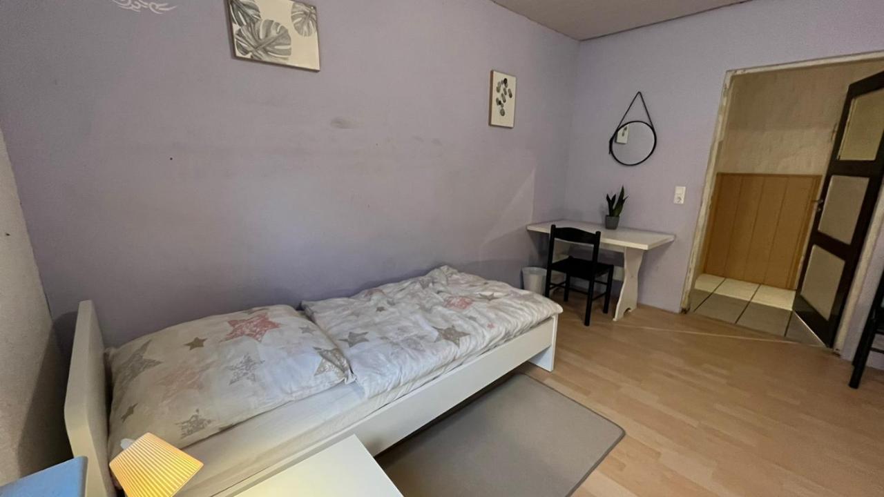 Monteure, Ganzes Haus, Schwarzheide, Haus 1アパートメント エクステリア 写真