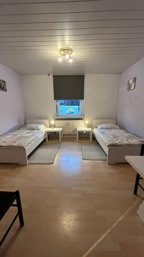 Monteure, Ganzes Haus, Schwarzheide, Haus 1アパートメント エクステリア 写真