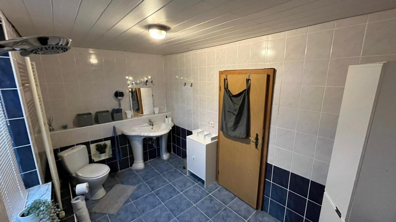 Monteure, Ganzes Haus, Schwarzheide, Haus 1アパートメント エクステリア 写真