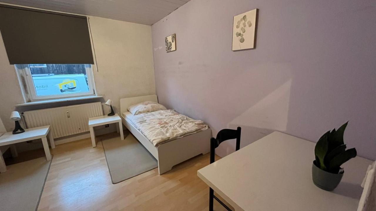 Monteure, Ganzes Haus, Schwarzheide, Haus 1アパートメント エクステリア 写真