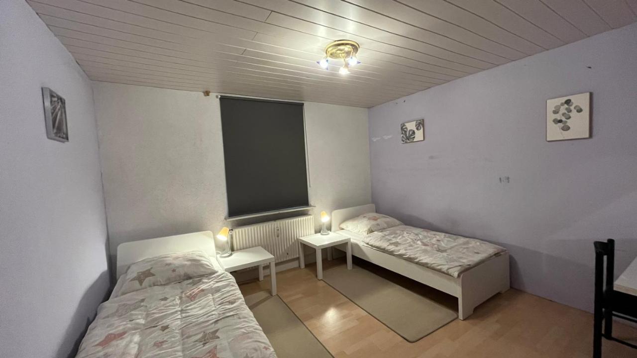 Monteure, Ganzes Haus, Schwarzheide, Haus 1アパートメント エクステリア 写真