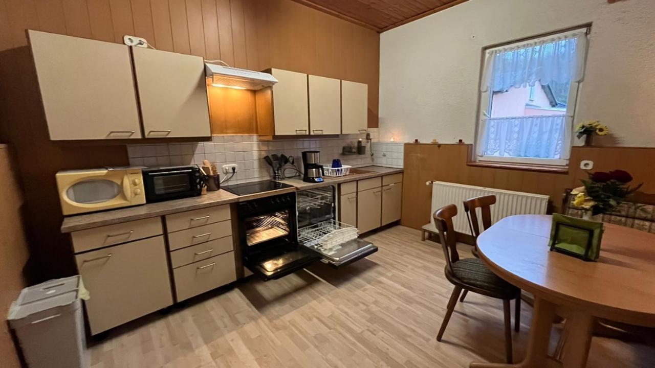 Monteure, Ganzes Haus, Schwarzheide, Haus 1アパートメント エクステリア 写真