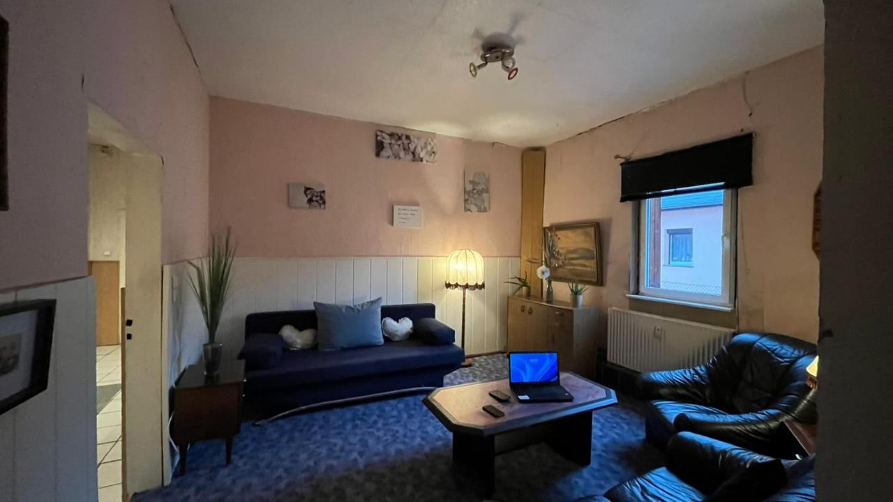 Monteure, Ganzes Haus, Schwarzheide, Haus 1アパートメント エクステリア 写真