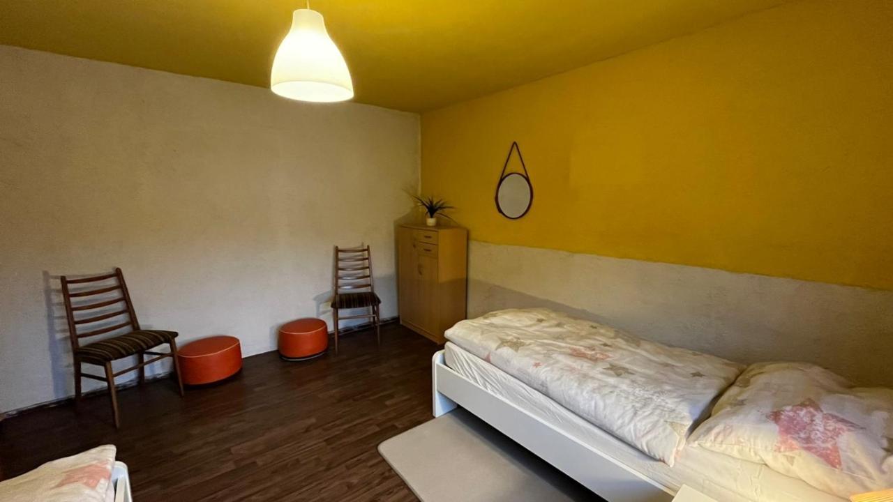 Monteure, Ganzes Haus, Schwarzheide, Haus 1アパートメント エクステリア 写真